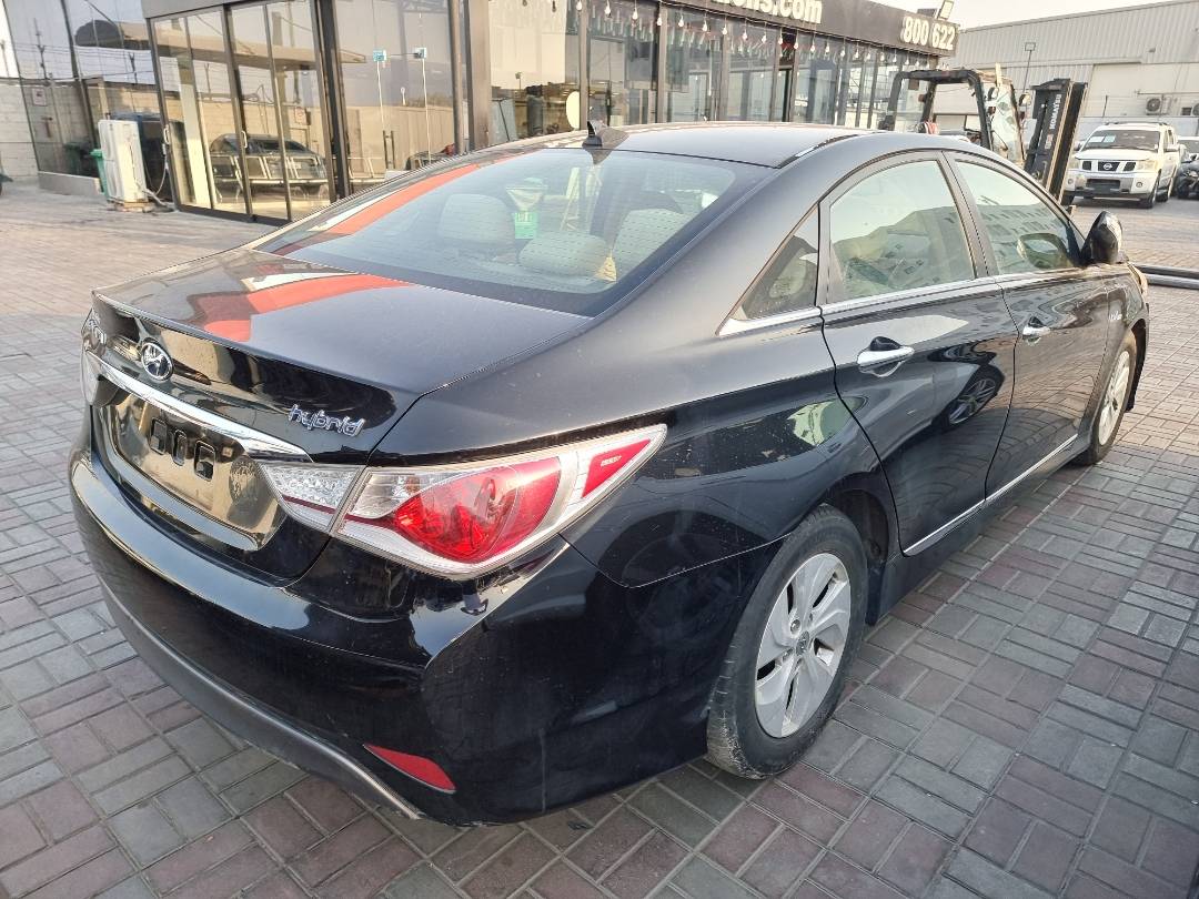 2013 HYUNDAI SONATA — 213548 Miles — Lot 215478 — Ind. 12 - Marhaba Auctions Used Cars - Image 4