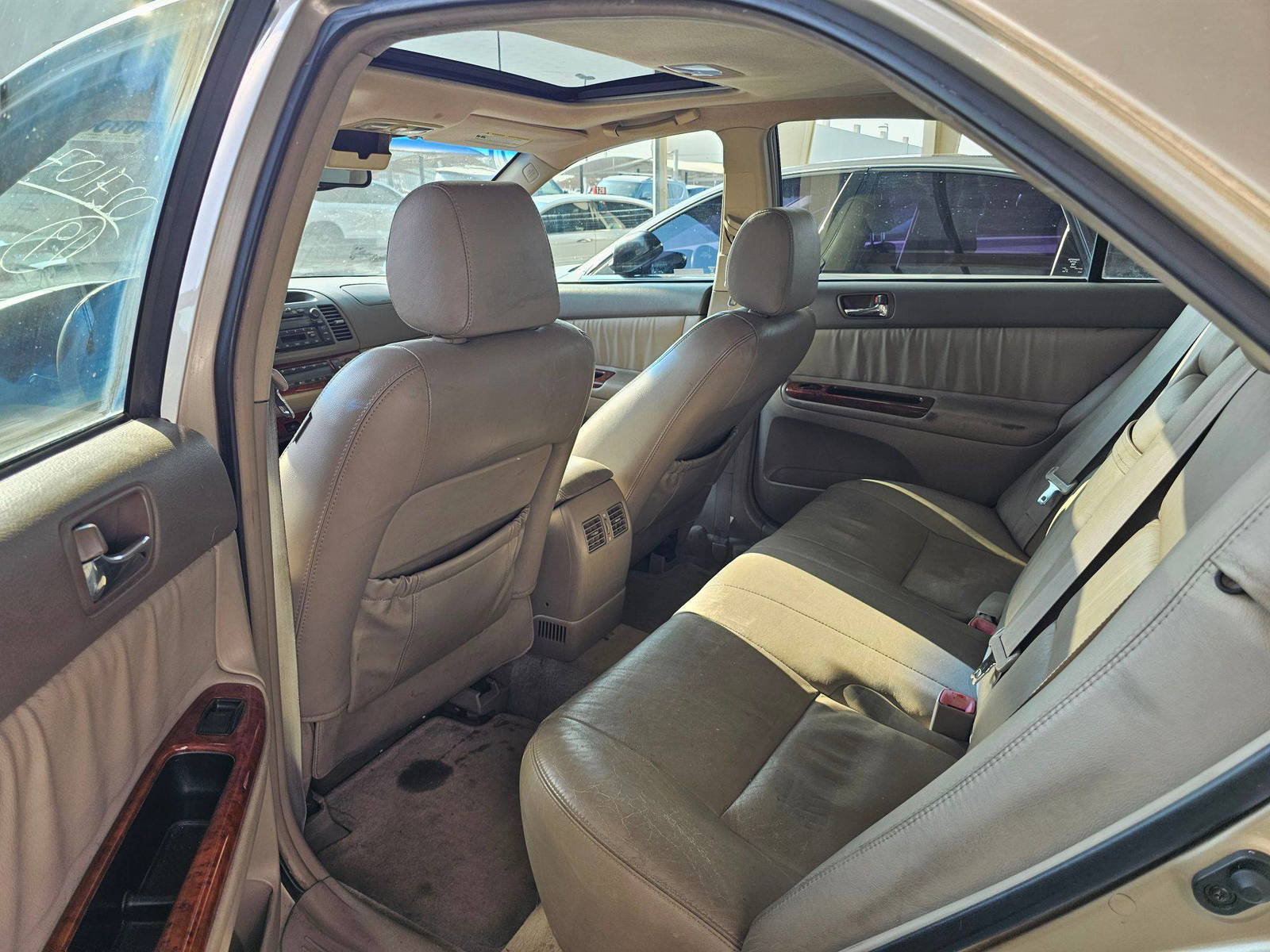 2005 TOYOTA CAMRY — 321658 Miles — Lot 80381705 — Souq - Marhaba Auctions Used Cars - Image 7