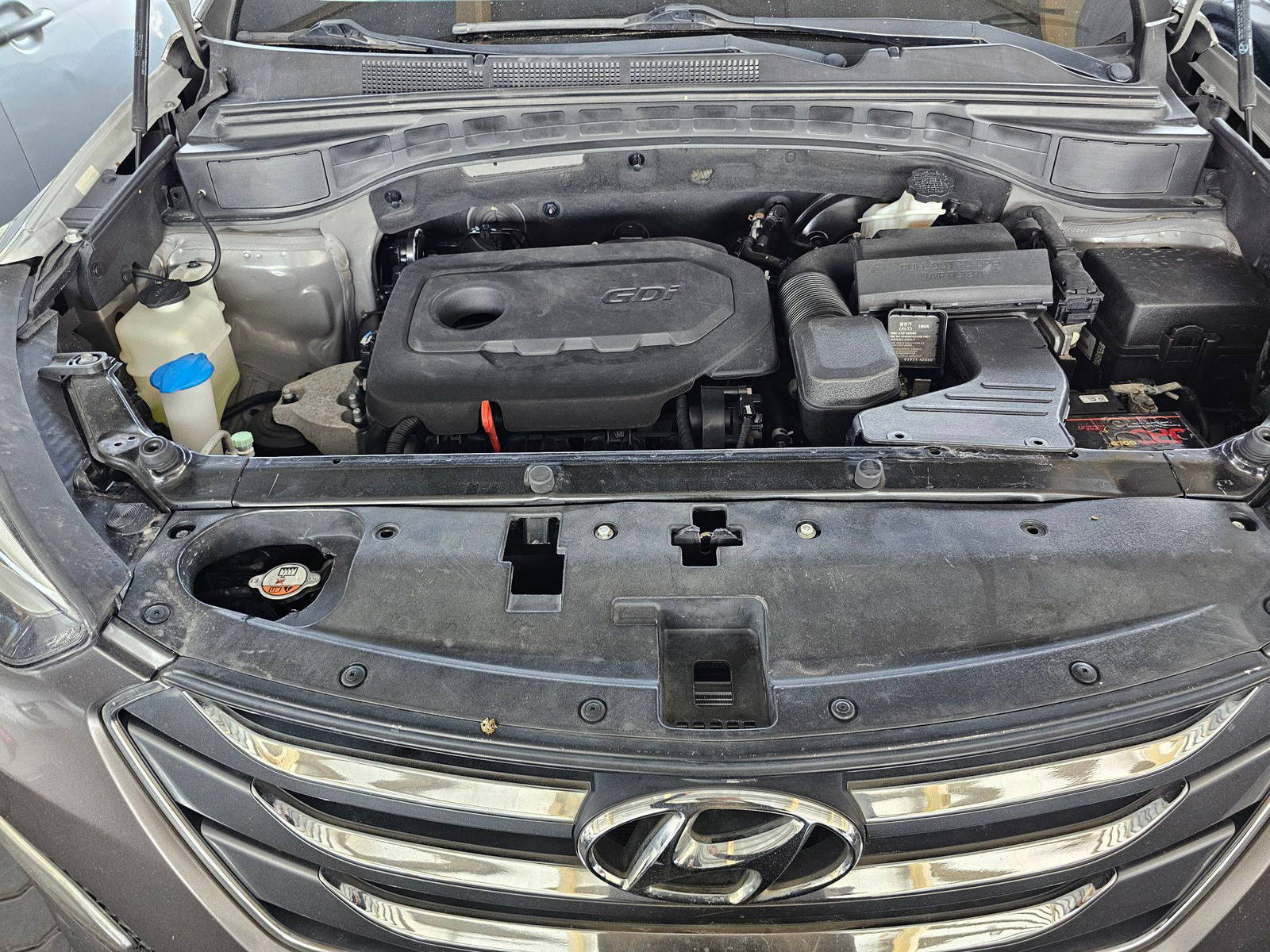 2018 HYUNDAI SANTA FE — 133245 Miles — Lot 2JH058090 — Souq - Marhaba Auctions Used Cars - Image 11