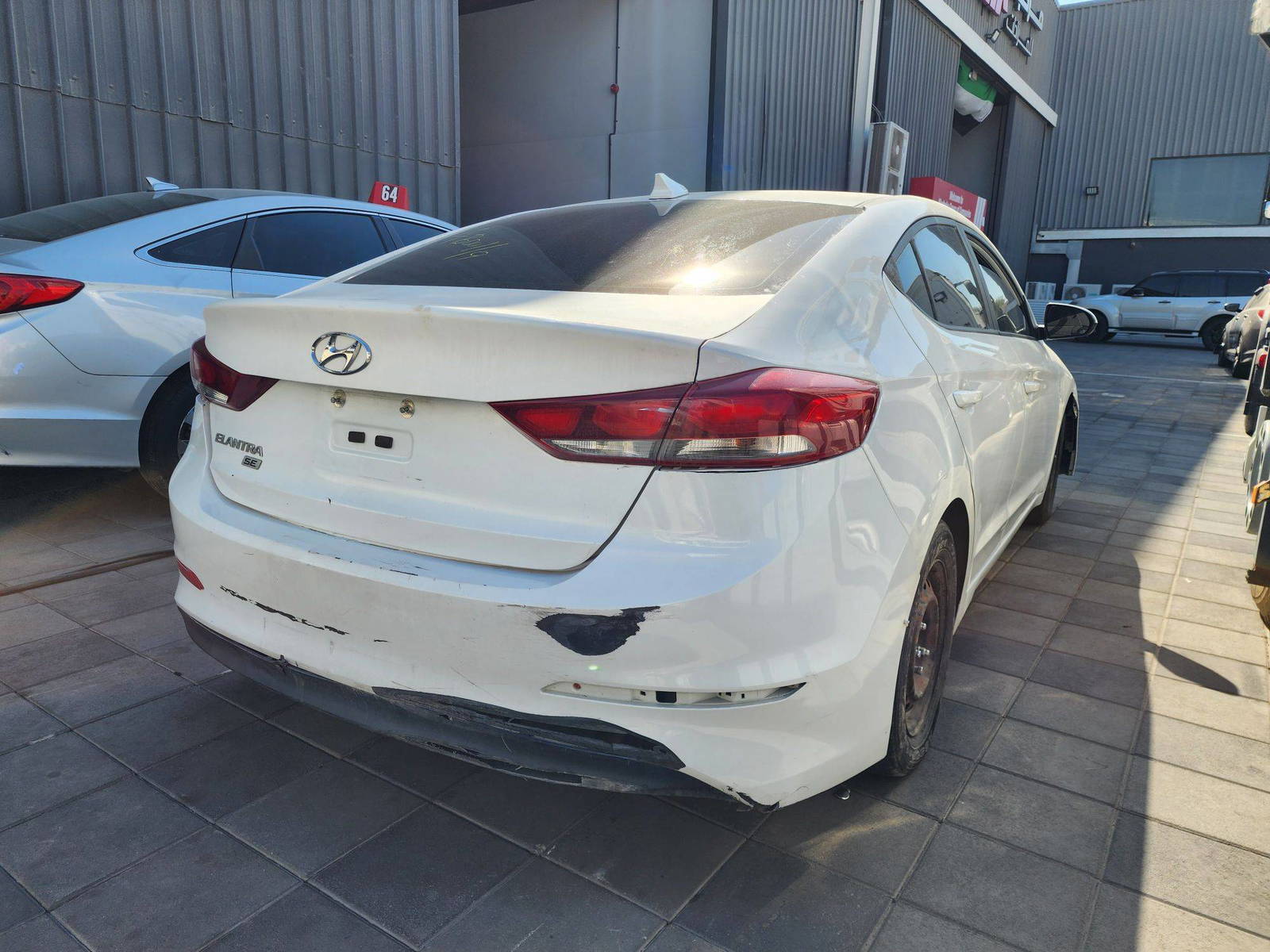 2017 HYUNDAI ELANTRA — 152063 Miles — Lot HH192922 — Main - Marhaba Auctions Used Cars - Image 4