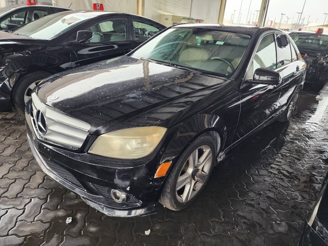 2010 MERCEDES BENZ C300 — 189590 KM — Lot 38057898 - Marhaba Auctions Used Cars - Image 4