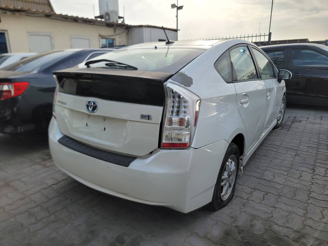 2011 TOYOTA PRIUS — 273327 Miles — Lot B1442829 — Main - Marhaba Auctions Used Cars - Image 3