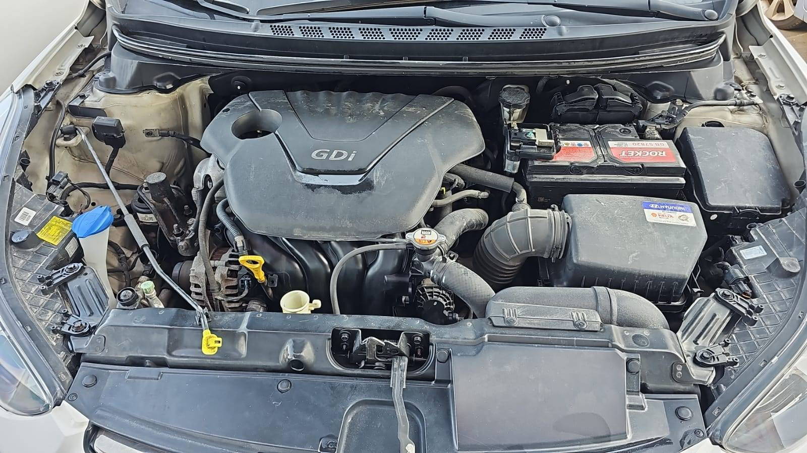 HYUNDAI AVANTE 2013 - Marhaba Auction Used Cars - Image 4