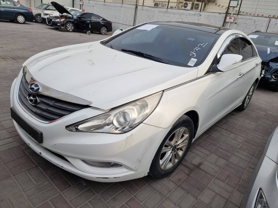 2012 HYUNDAI SONATA — 150206 KM — Lot 125487 — Souq - Marhaba Auctions Used Cars - Image 6
