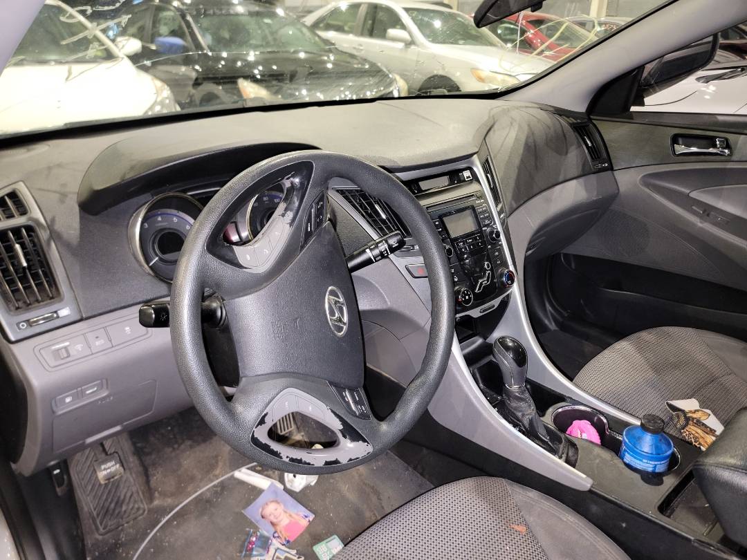 2011 HYUNDAI SONATA — 267446 Miles — Lot 71077413 - Marhaba Auctions Used Cars - Image 9