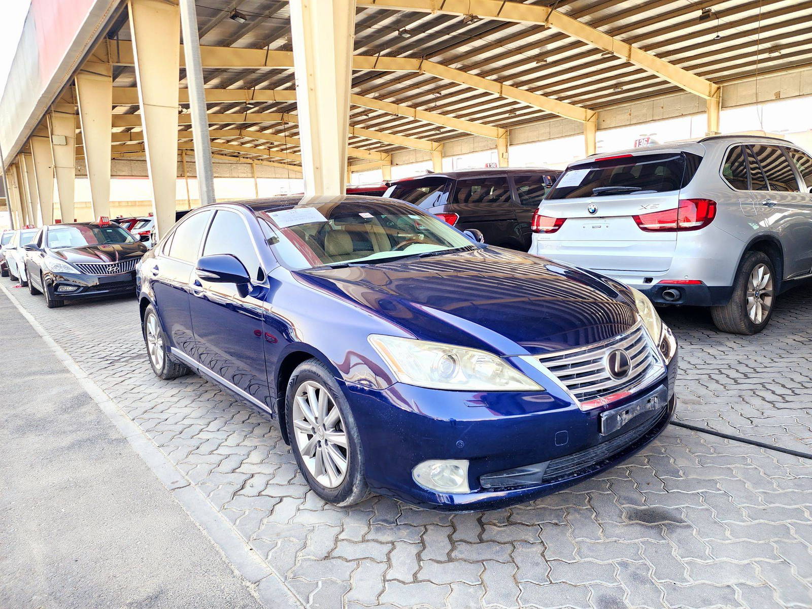 2011 LEXUS ES 350 — 126301 KM — Lot 1B2417795 — Souq - Marhaba Auctions Used Cars - Image 5