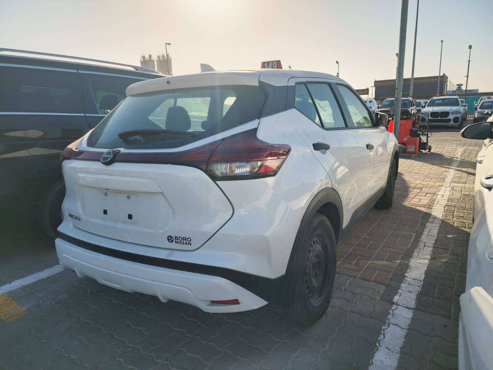 NISSAN KICKS