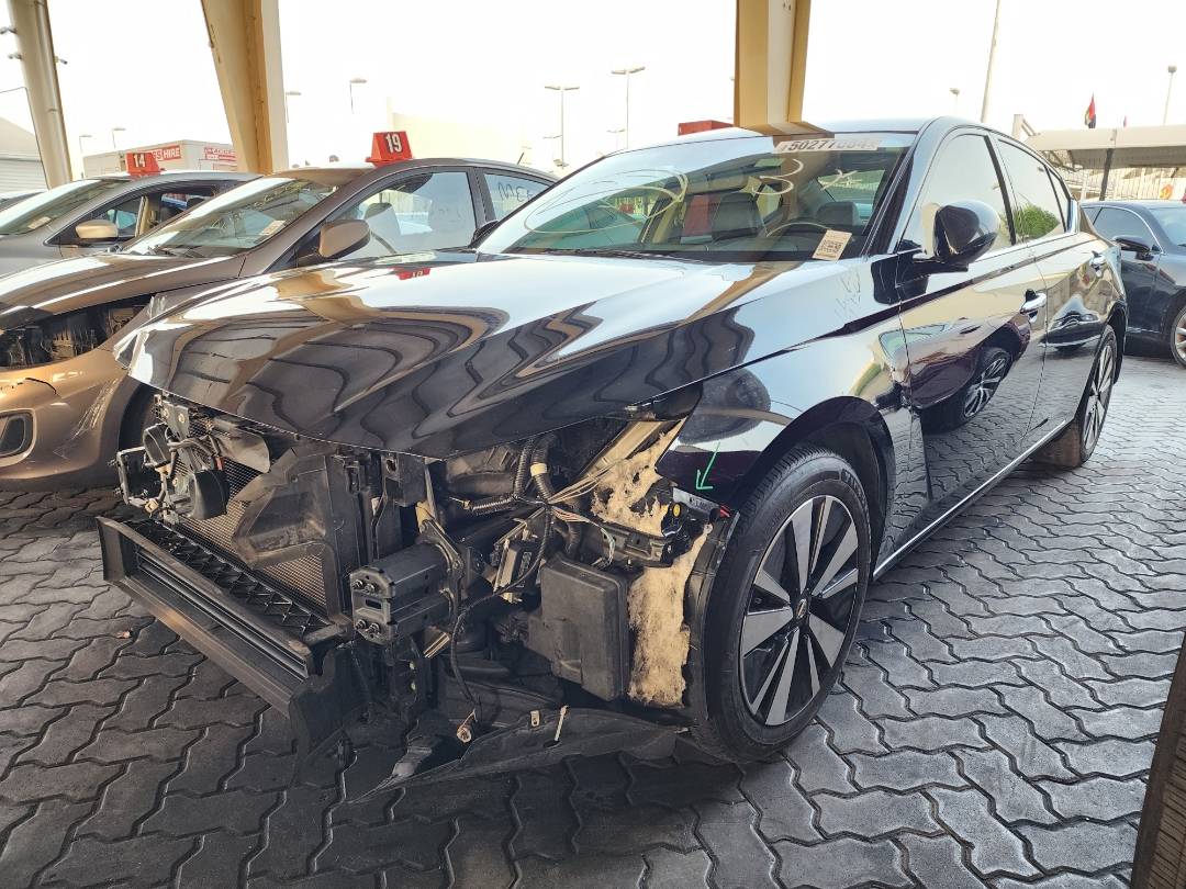 2020 NISSAN ALTIMA — 138680 Miles — Lot 49151 — Souq - Marhaba Auctions Used Cars - Image 3
