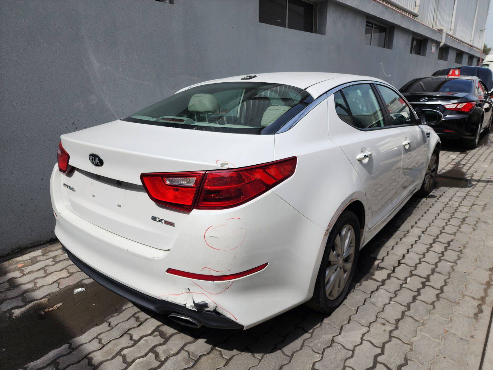 2014 KIA OPTIMA — 170505 Miles — Lot 350970 — Al Quoz - Marhaba Auctions Used Cars - Image 4