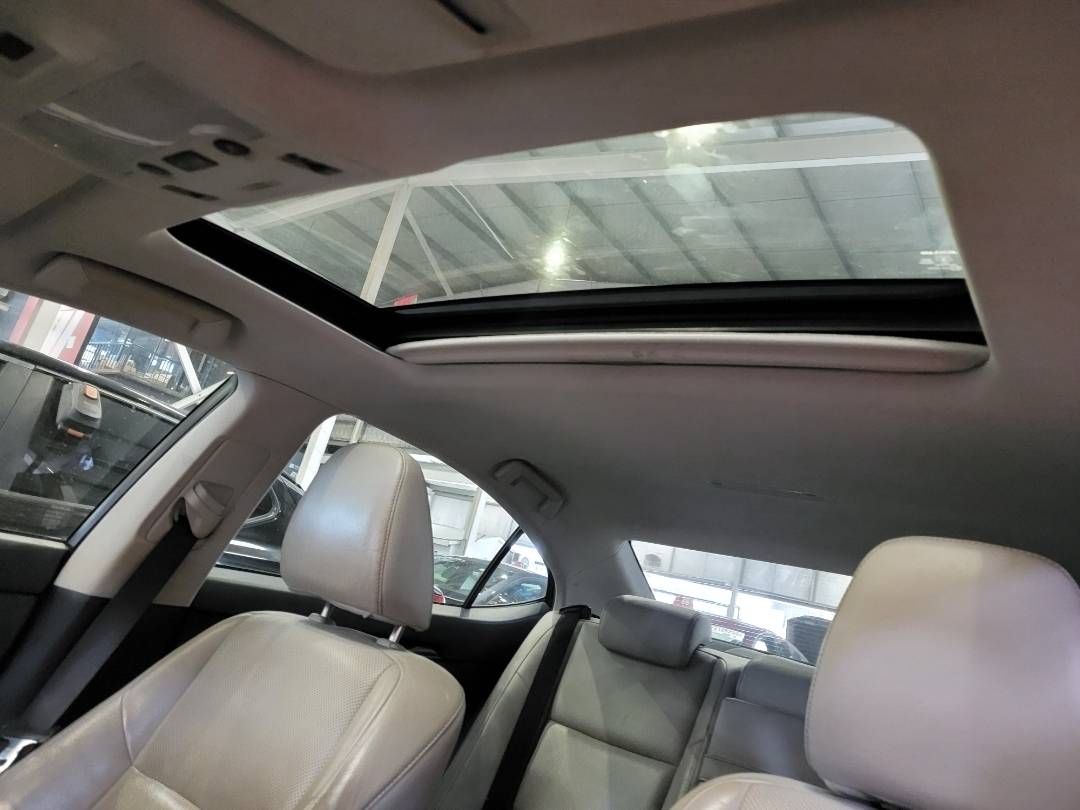 2013 LEXUS ES 350 — 140905 Miles — Lot 38761060 — Souq - Marhaba Auctions Used Cars - Image 9