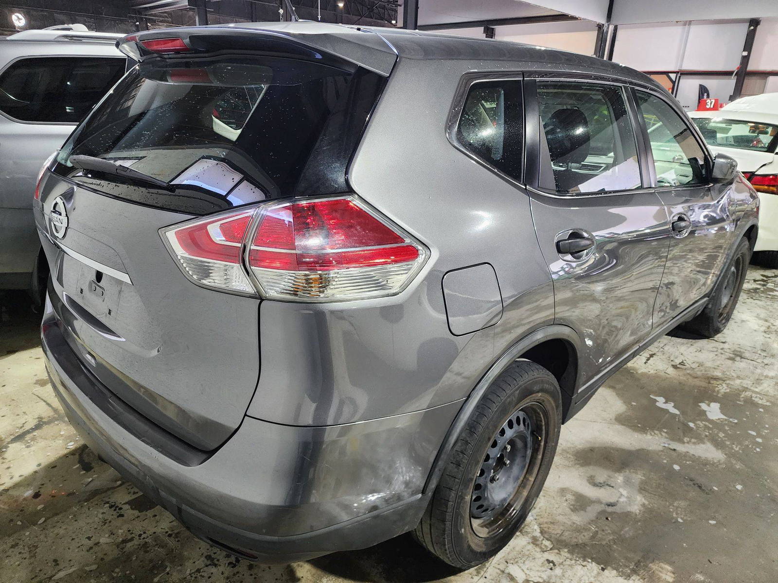 2016 NISSAN ROGUE — 178731 Miles — Lot 77551784 — Al Quoz - Marhaba Auctions Used Cars - Image 4