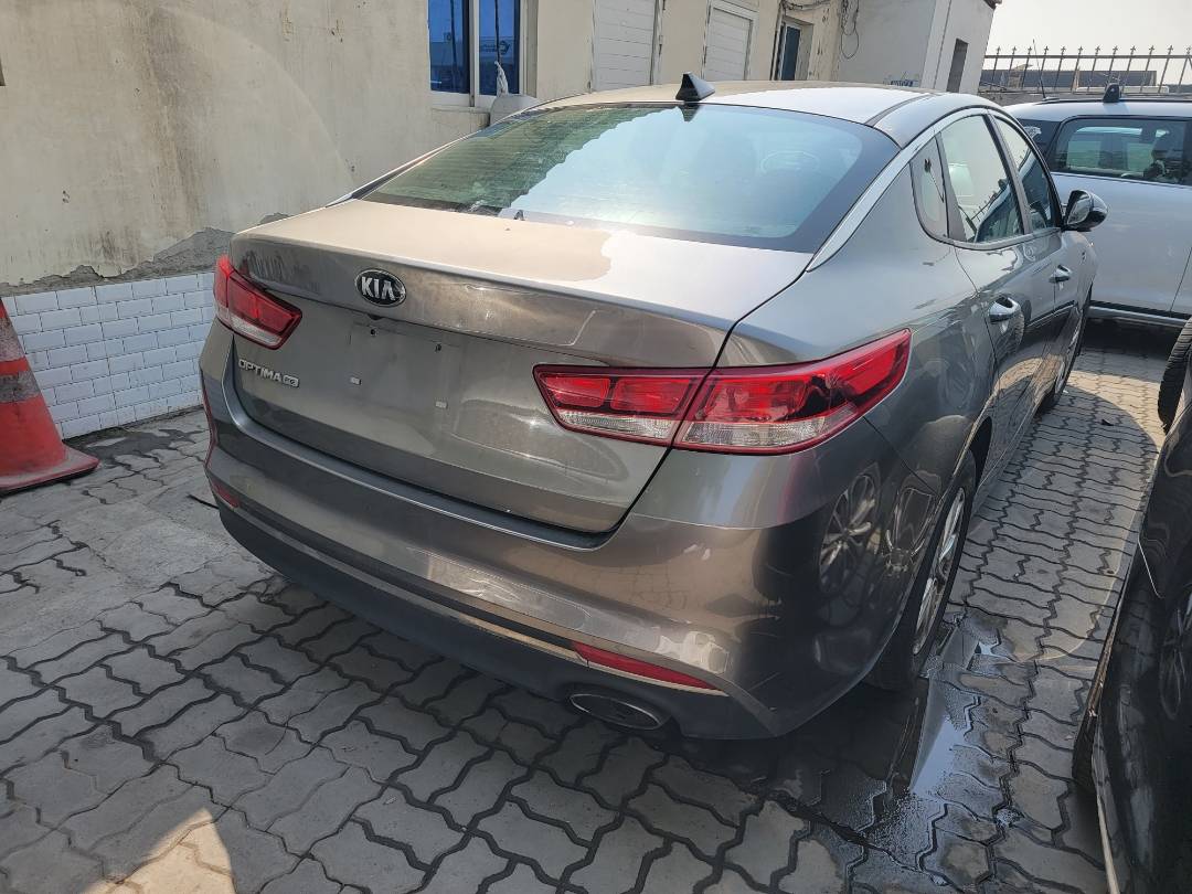 2018 KIA OPTIMA — 167512 Miles — Lot JG197399 — Souq - Marhaba Auctions Used Cars - Image 4