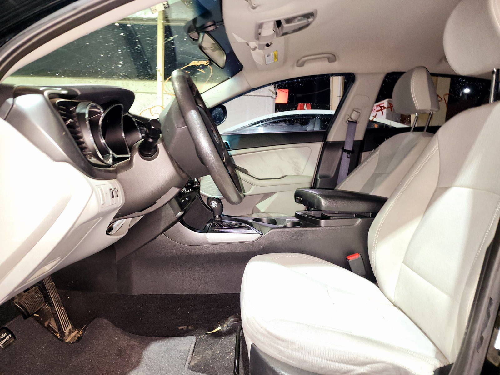 2012 KIA OPTIMA — 167682 Miles — Lot 4A72C5298058 — Souq - Marhaba Auctions Used Cars - Image 8