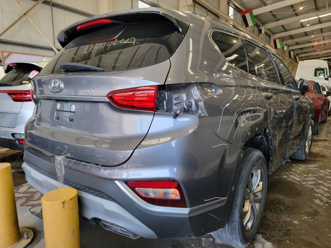 2019 HYUNDAI SANTA FE — 57495 Miles — Lot 81169283 - Marhaba Auctions Used Cars - Image 4