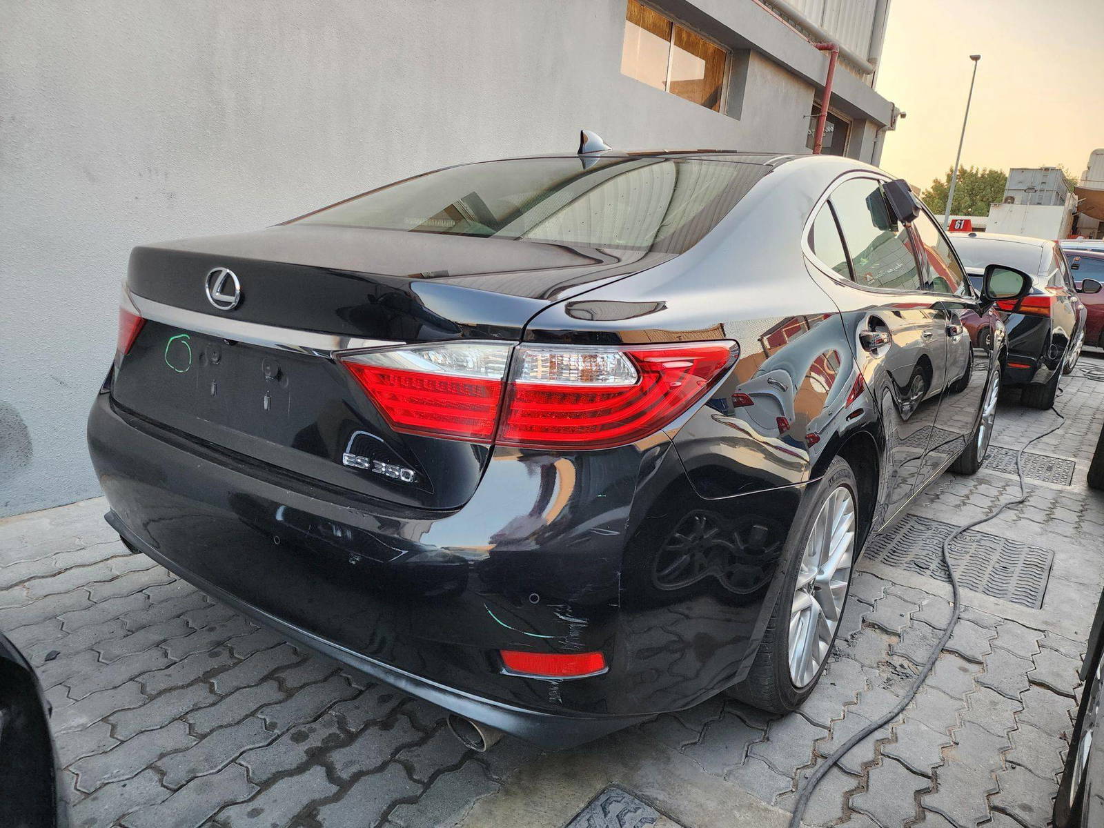 2015 LEXUS ES 350 — 153782 Miles — Lot 172989 — Al Quoz - Marhaba Auctions Used Cars - Image 3