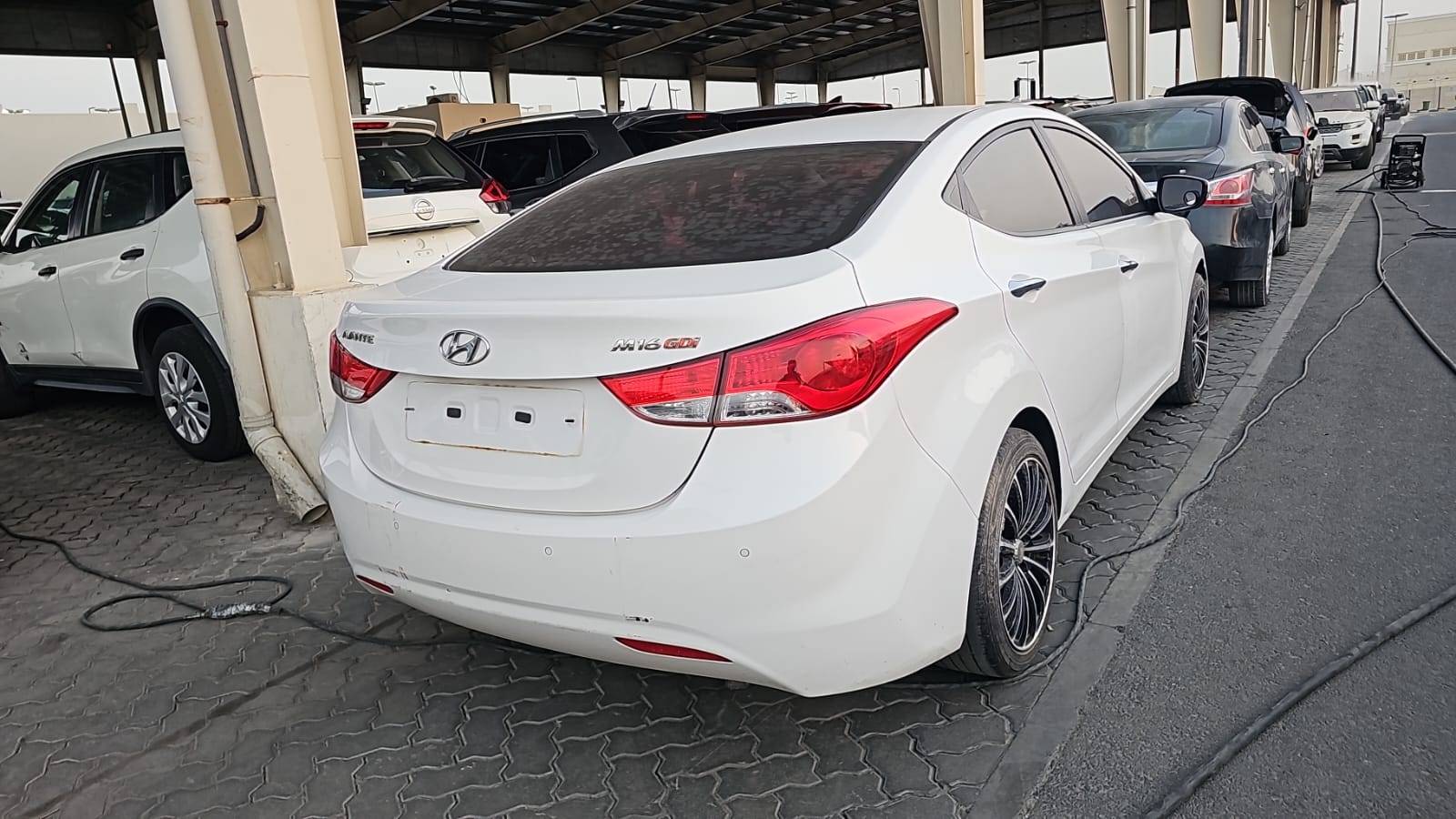 HYUNDAI AVANTE 2012 - Marhaba Auction Used Cars - Image 6