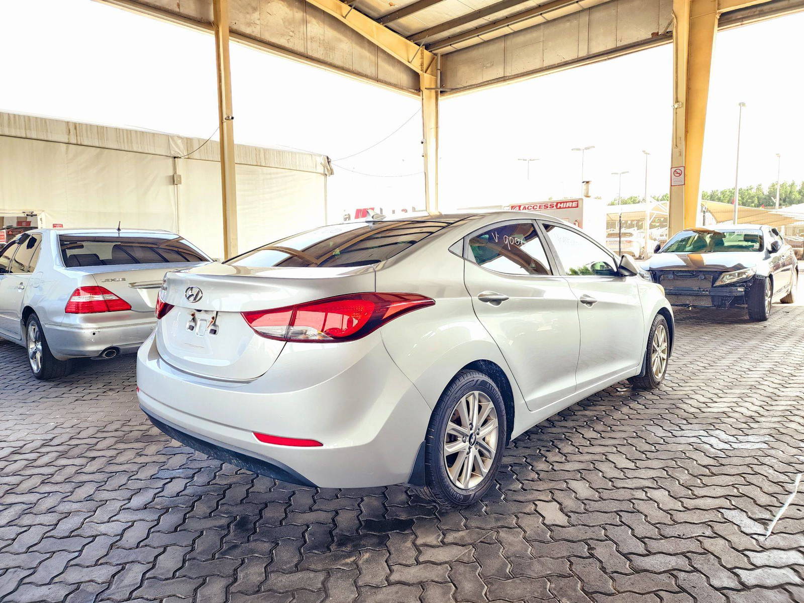 2015 HYUNDAI ELANTRA — 181961 Miles — Lot H599006 — Souq - Marhaba Auctions Used Cars - Image 3