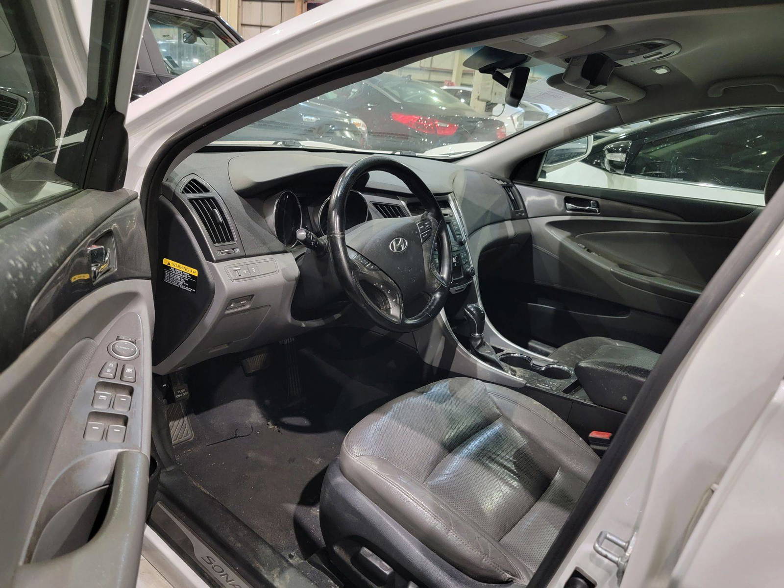 HYUNDAI SONATA 2015 - Marhaba Auction Used Cars - Image 9