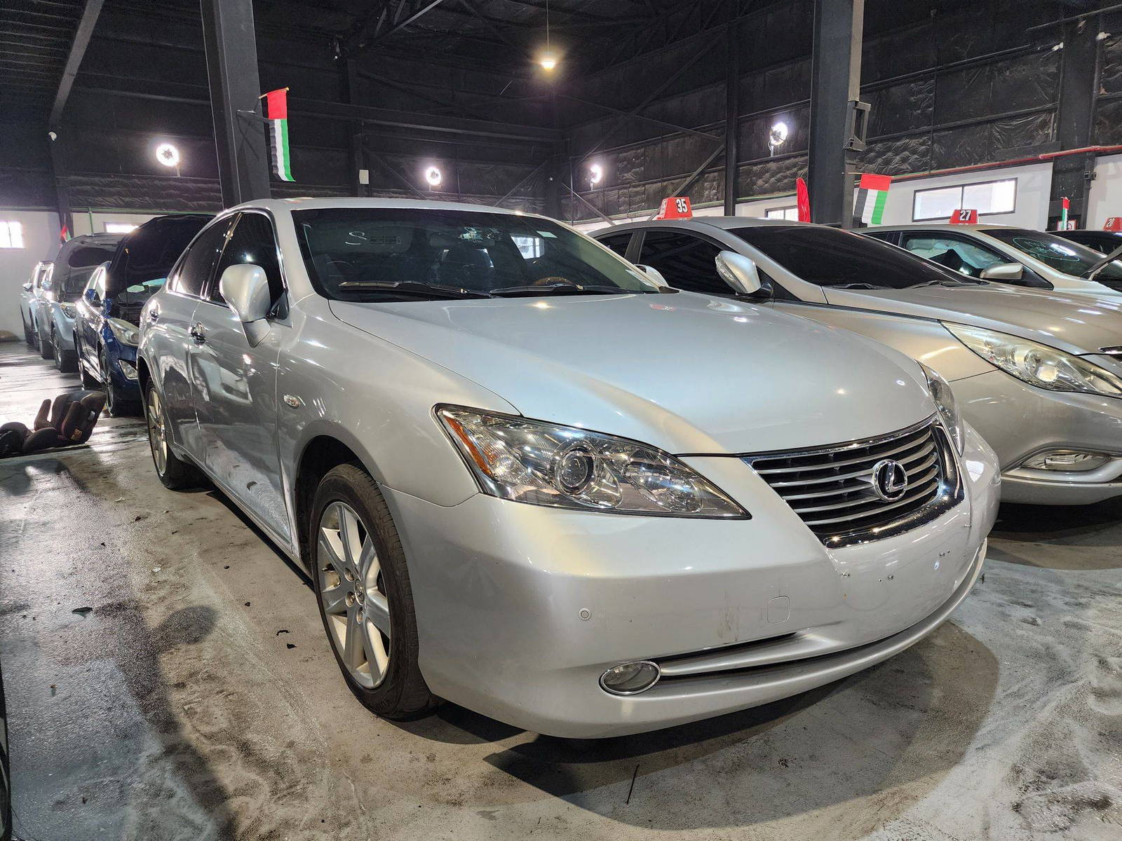 2009 LEXUS ES 350 — 215235 KM — Lot 335774 — Souq - Marhaba Auctions Used Cars - Image 3