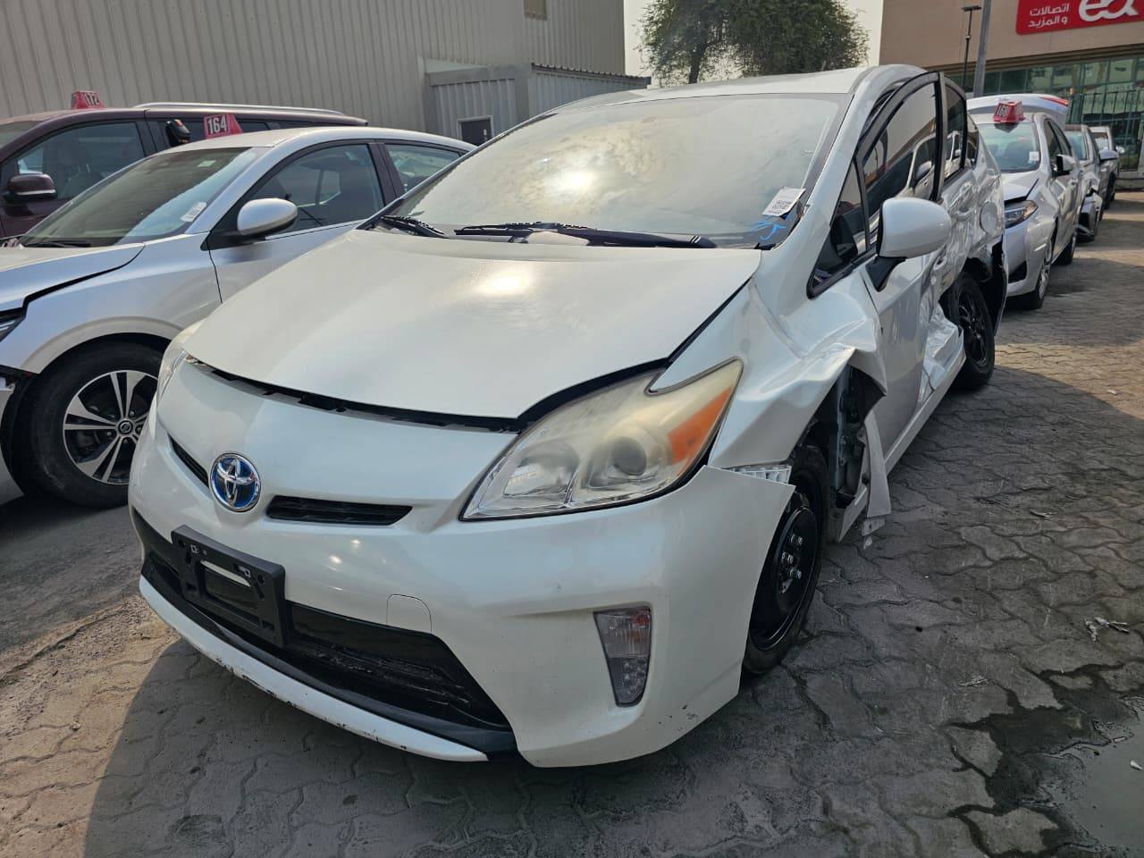 2014 TOYOTA PRIUS — 137178 Miles — Lot E0367222 — Main - Marhaba Auctions Used Cars - Image 5