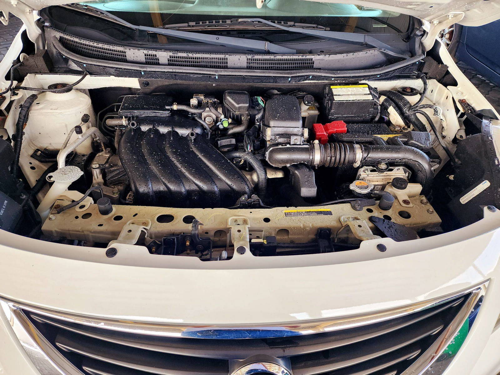 2014 NISSAN VERSA — 105693 Miles — Lot 40217987 — Souq - Marhaba Auctions Used Cars - Image 11