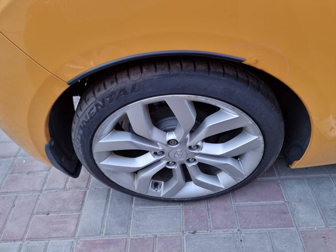 2013 HYUNDAI VELOSTER — 101287 Miles — Lot 2154787 — Ind. 12 - Marhaba Auctions Used Cars - Image 12