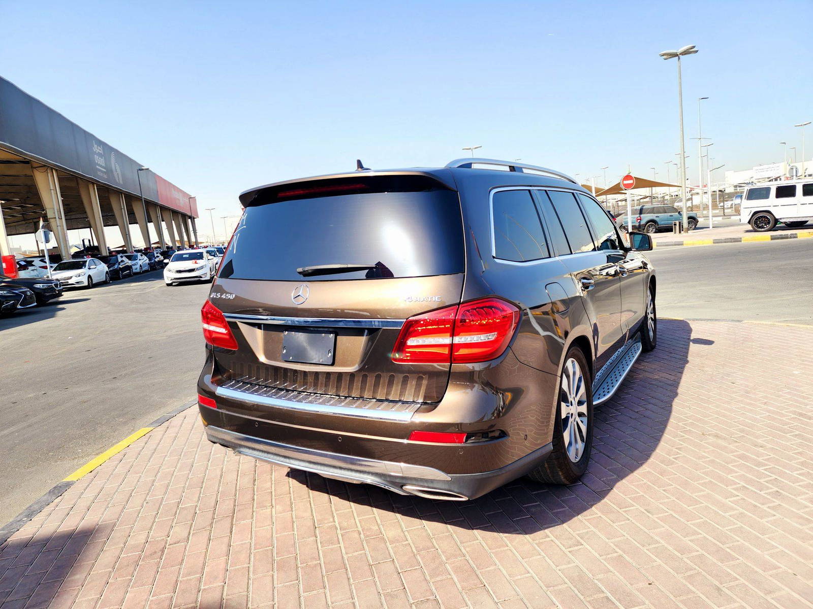 2017 MERCEDES BENZ GLS 450 — 123299 Miles — Lot E6HA802688 — Souq - Marhaba Auctions Used Cars - Image 3
