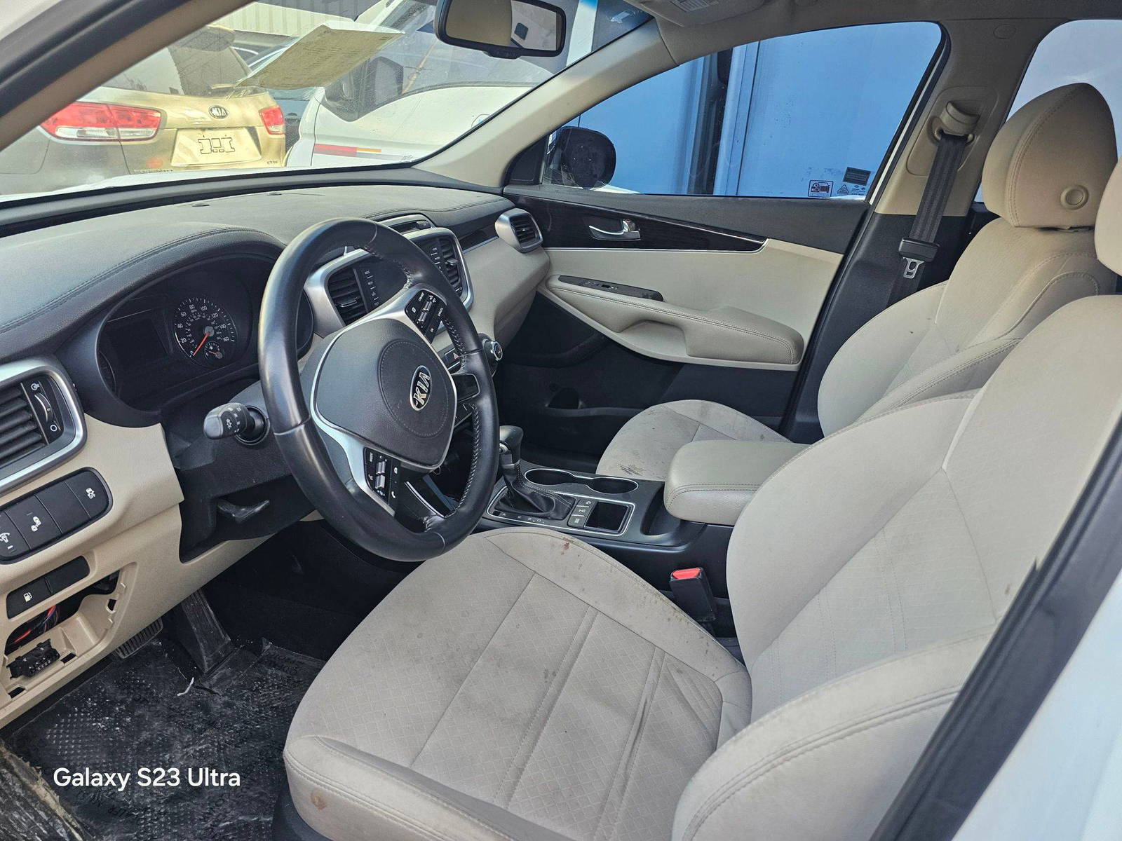 KIA SORENTO 2019 - Marhaba Auction Used Cars - Image 8