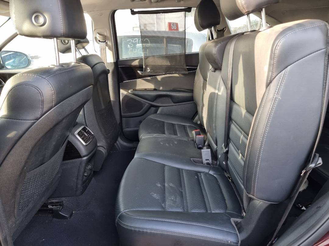 2020 KIA SORENTO — 62242 Miles — Lot 125487 — Souq - Marhaba Auctions Used Cars - Image 6