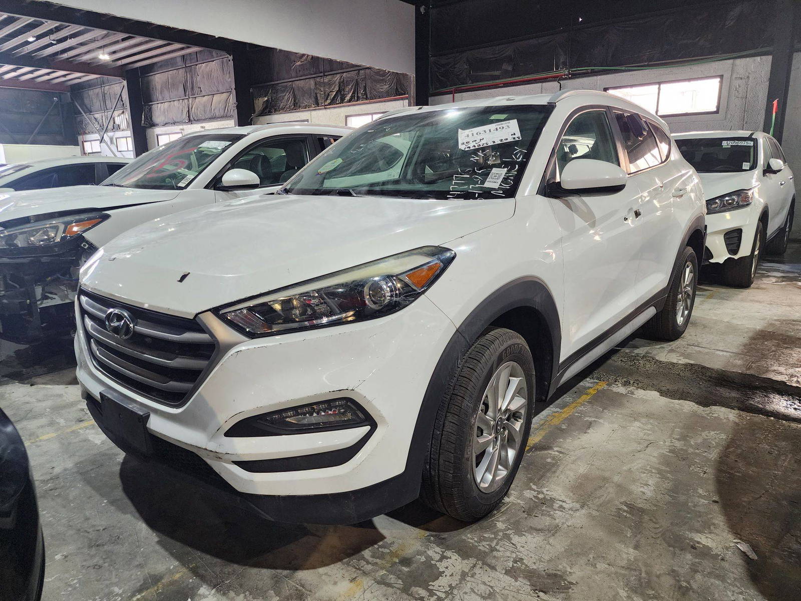 2017 HYUNDAI TUCSON — 144825 Miles — Lot U447776 — Main - Marhaba Auctions Used Cars - Image 4