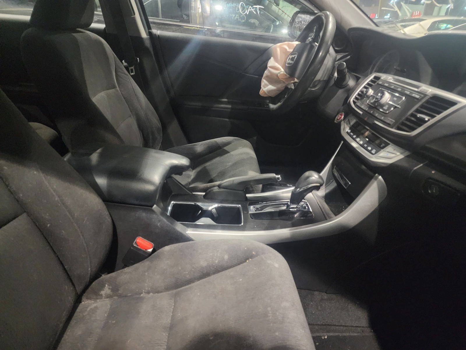 2015 HONDA ACCORD — 259730 Miles — Lot 66491413 - Marhaba Auctions Used Cars - Image 9