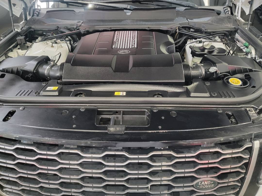 2020 LAND ROVER RANGE ROVER — 32973 Miles — Lot A583582 — AutoBaba - Marhaba Auctions Used Cars - Image 12