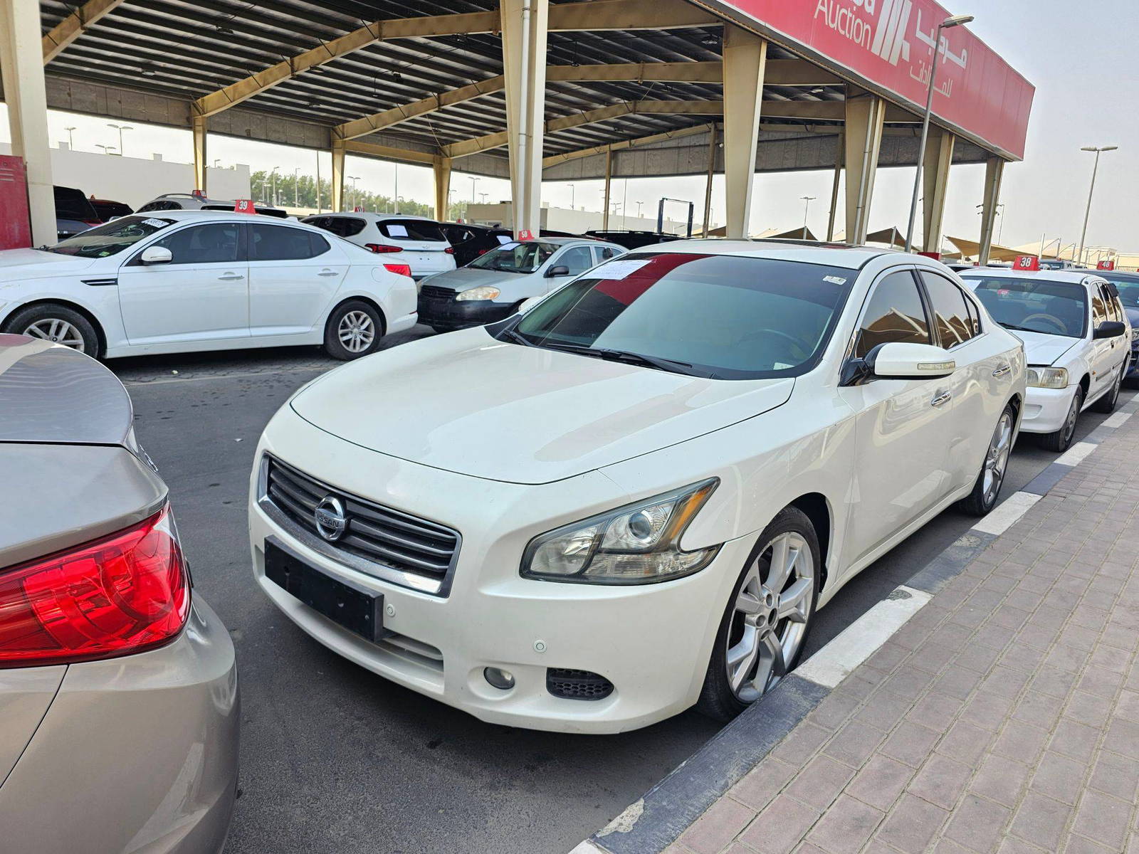 2015 NISSAN MAXIMA — 174839 KM — Lot AP0FC375216 — Souq - Marhaba Auctions Used Cars - Image 3