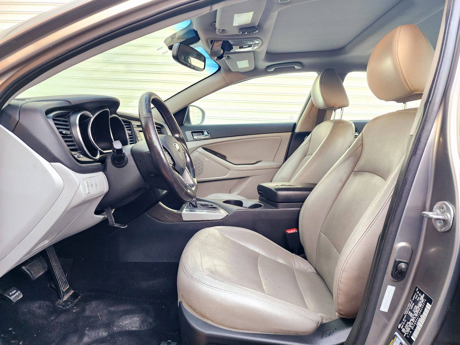 2013 KIA OPTIMA — 164832 Miles — Lot DG250273 — Souq - Marhaba Auctions Used Cars - Image 9