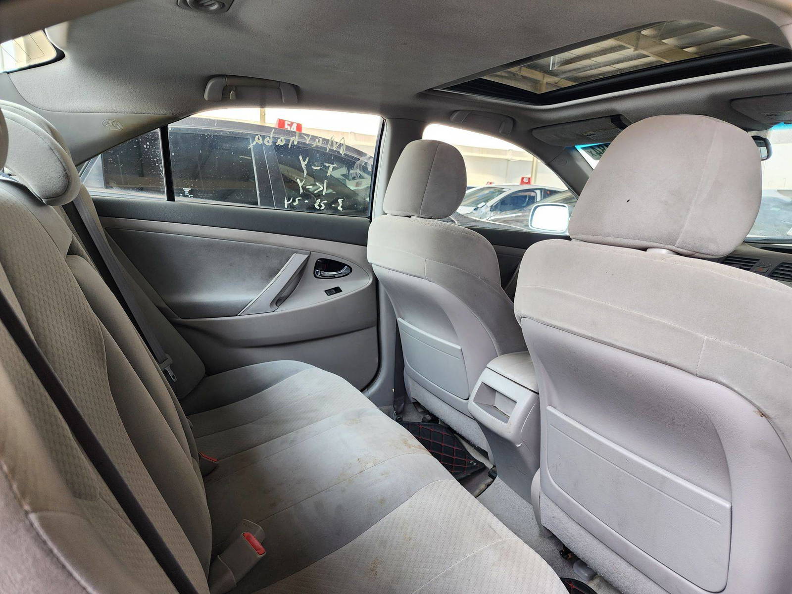 2009 TOYOTA CAMRY — 233781 Miles — Lot 34015 — Souq - Marhaba Auctions Used Cars - Image 4