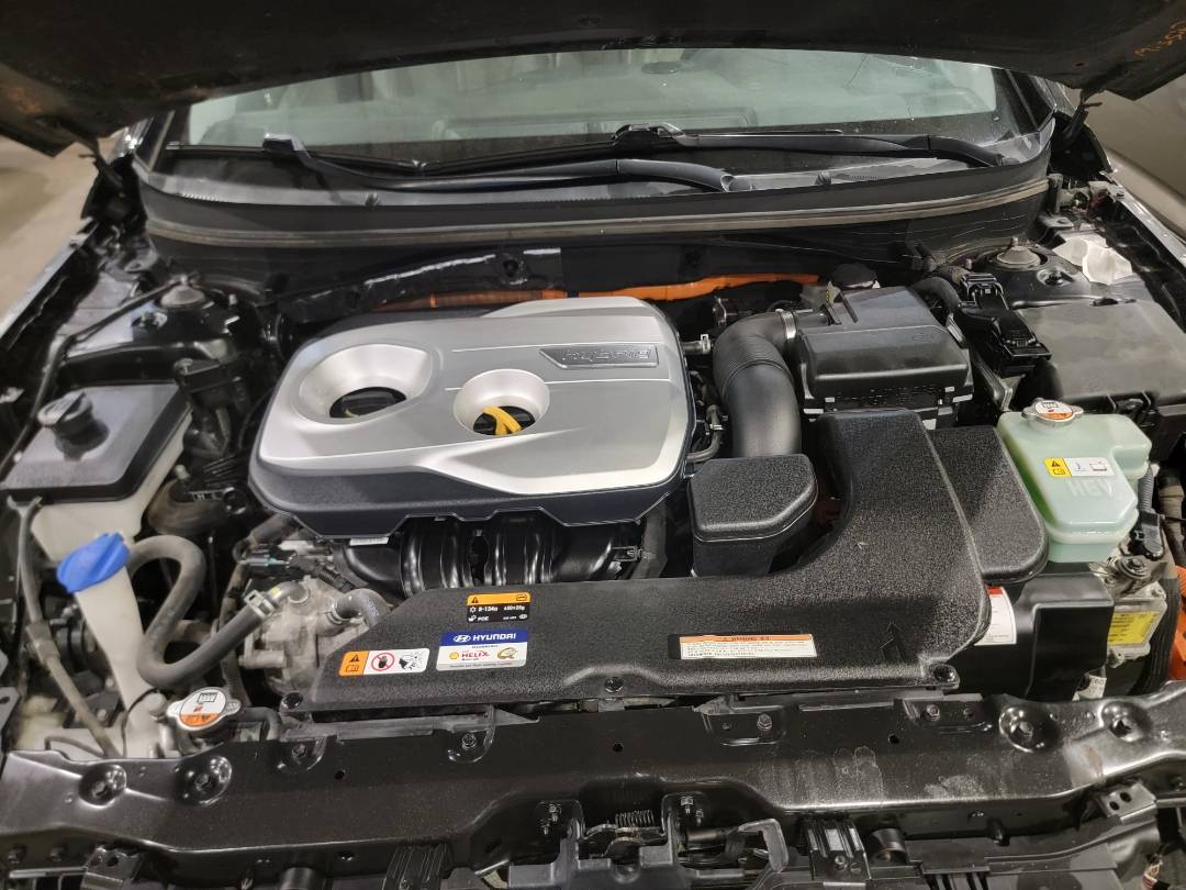 2017 HYUNDAI SONATA — 168580 Miles — Lot 58528654 — Souq - Marhaba Auctions Used Cars - Image 12