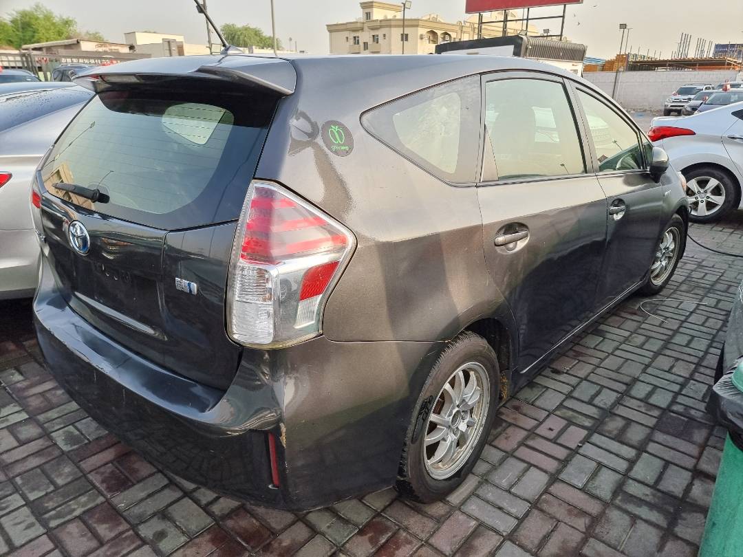 2016 TOYOTA PRIUS V — Lot 54531 — Main - Marhaba Auctions Used Cars - Image 4