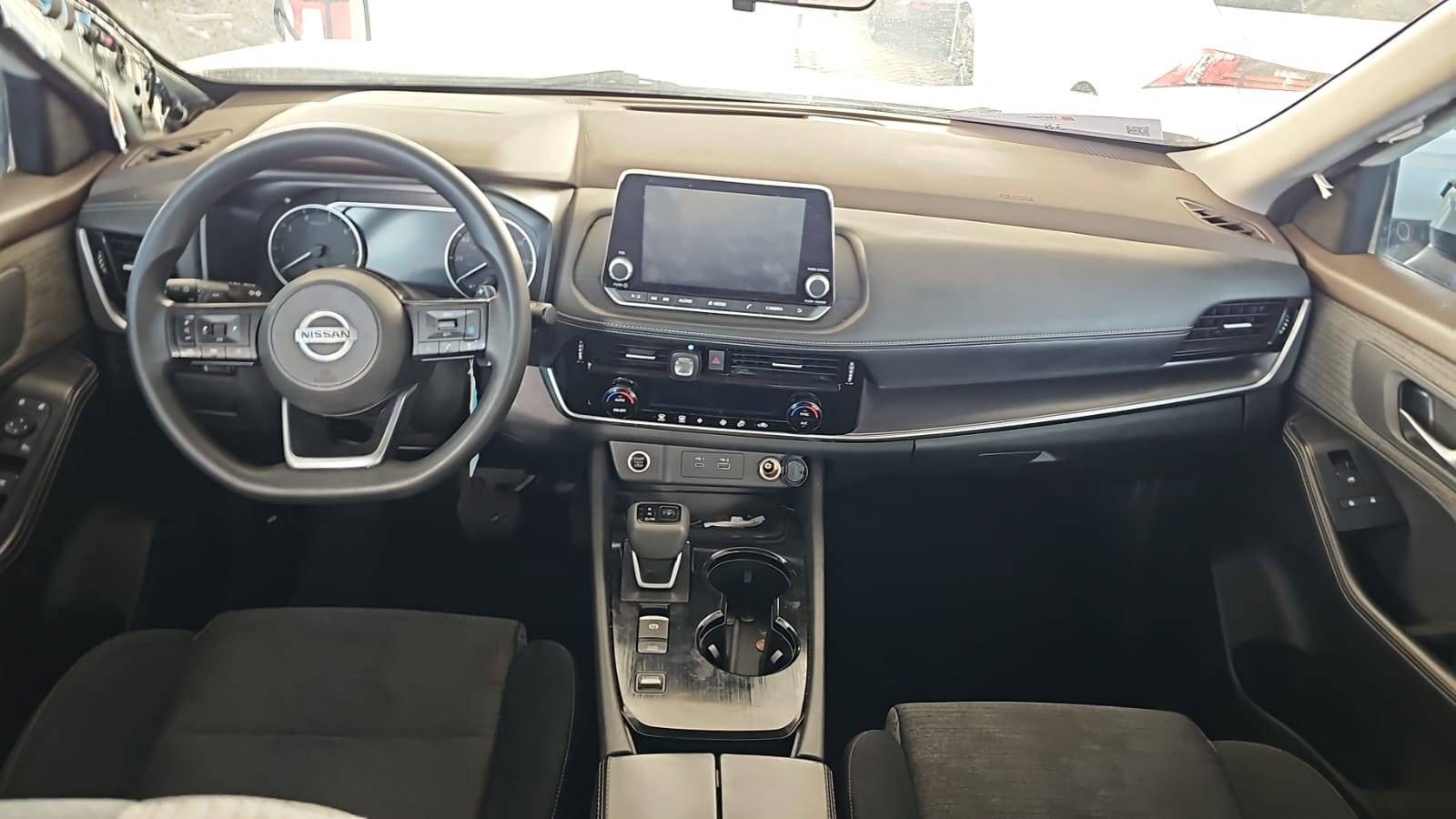 2021 NISSAN ROGUE — sold — 93149 Miles — Lot W015820 — Souq - Marhaba Auctions Used Cars - Image 6