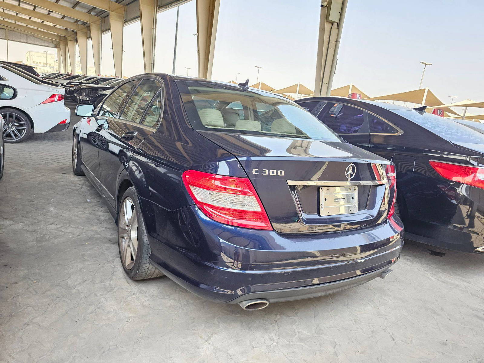 MERCEDES BENZ C300 2011 - Marhaba Auction Used Cars - Image 4
