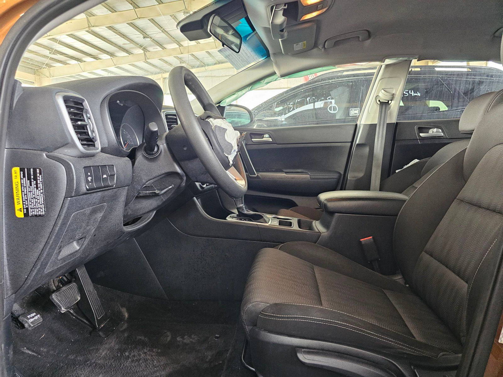 2021 KIA SPORTAGE — 79553 Miles — Lot 0M7852357 — Souq - Marhaba Auctions Used Cars - Image 8