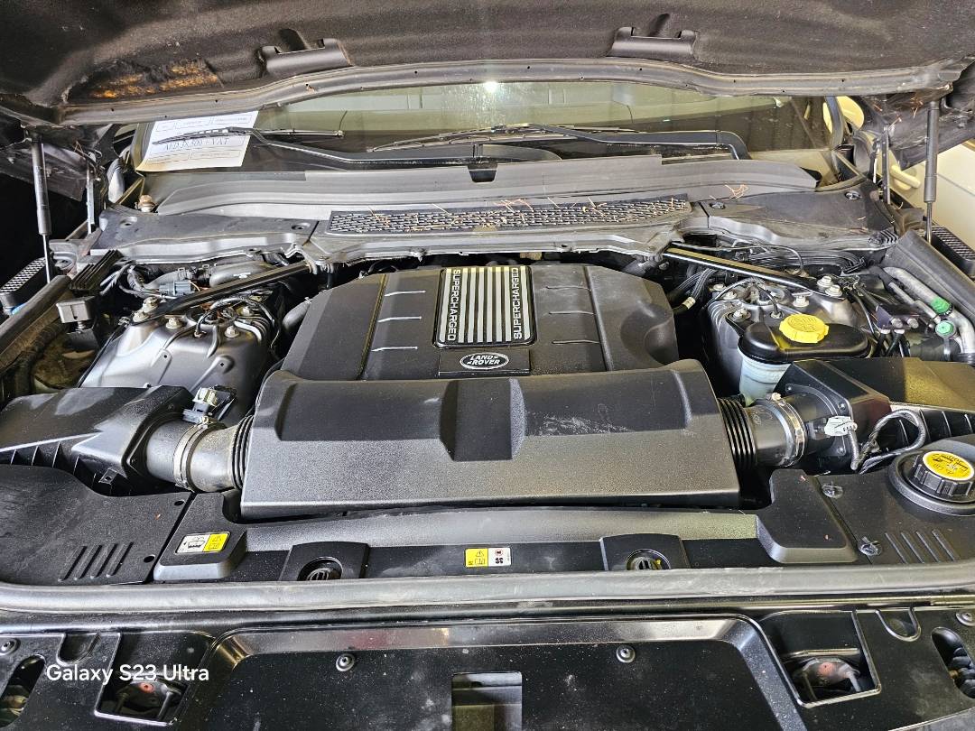 2016 LAND ROVER RANGE ROVER SPORT — 95542 Miles — Lot GA584127 — Al Surrah - Marhaba Auctions Used Cars - Image 10