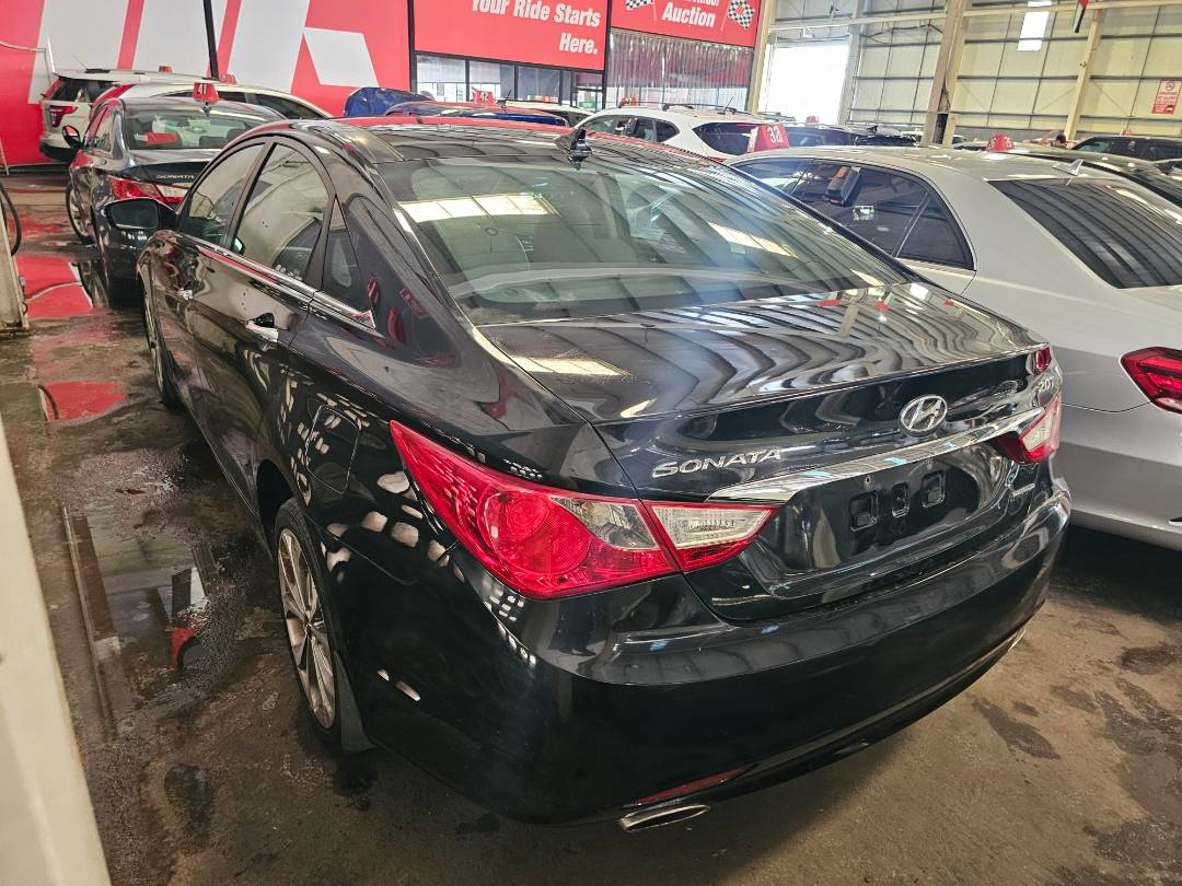 2013 HYUNDAI SONATA — 192114 Miles — Lot H610134 — Main - Marhaba Auctions Used Cars - Image 5
