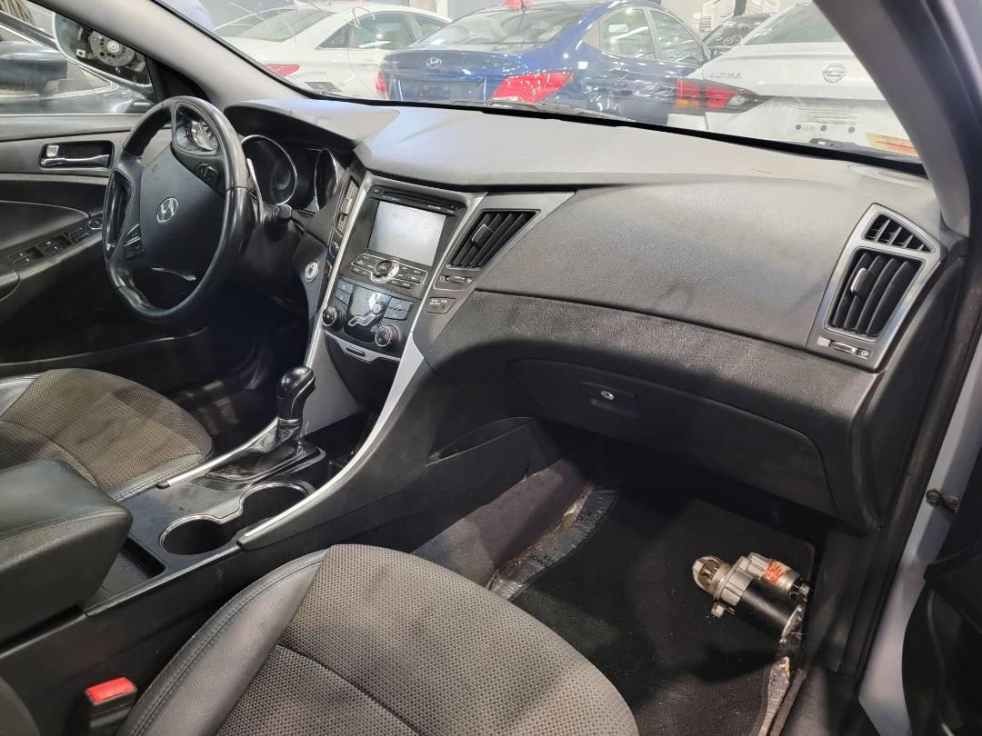2011 HYUNDAI SONATA — 198311 Miles — Lot 38062759 - Marhaba Auctions Used Cars - Image 9