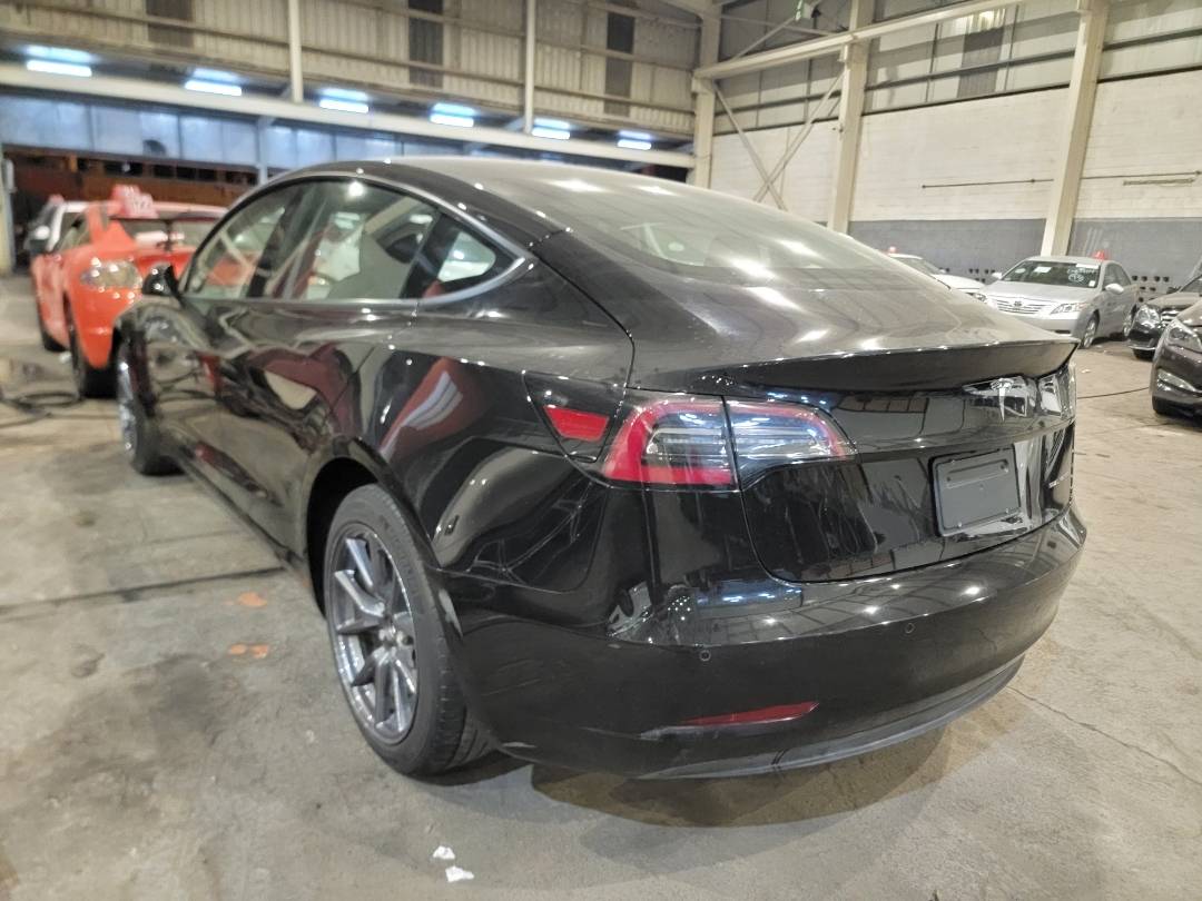 2022 TESLA MODEL 3 — 26552 KM — Lot F109909 — Main - Marhaba Auctions Used Cars - Image 3