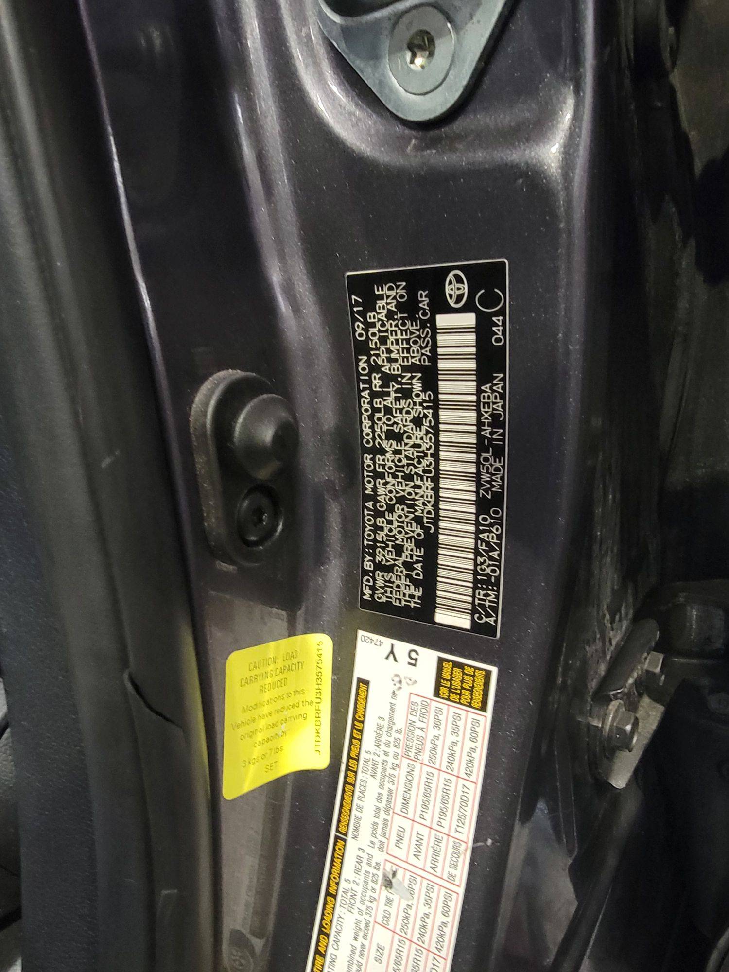 TOYOTA PRIUS 2017 - Marhaba Auction Used Cars - Image 10