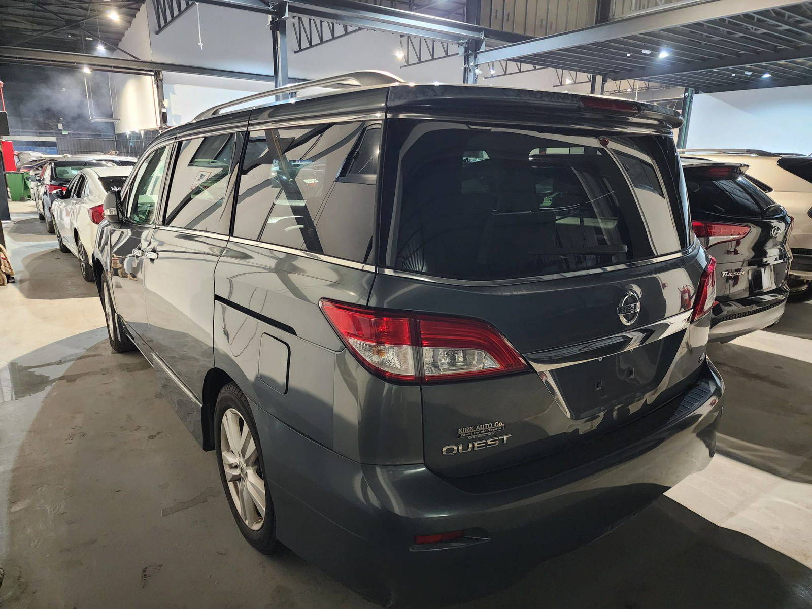 2011 NISSAN QUEST — 178718 Miles — Lot 38098656 — Al Quoz - Marhaba Auctions Used Cars - Image 4