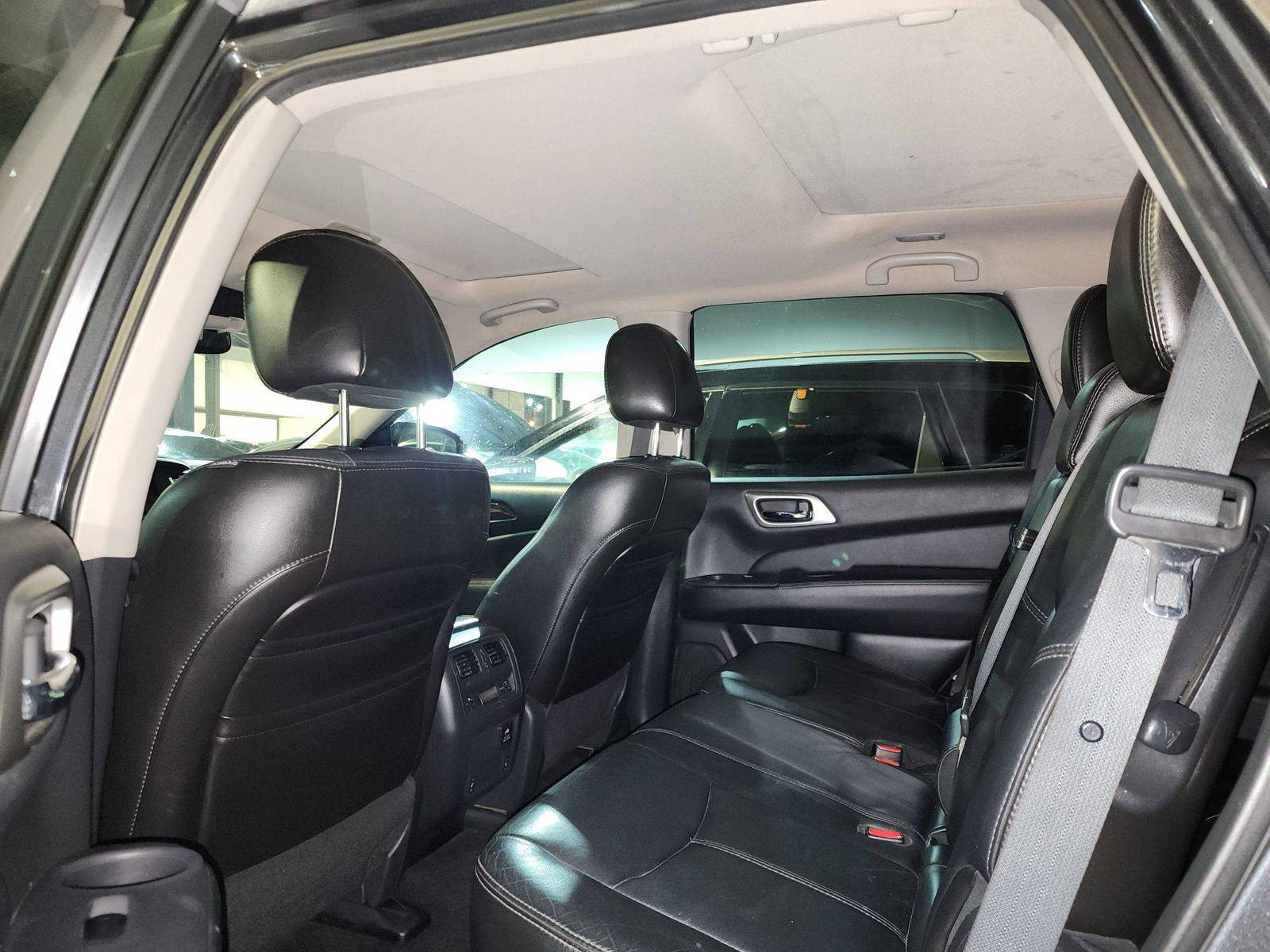 2013 NISSAN PATHFINDER — 170965 Miles — Lot 3786142 — Al Quoz - Marhaba Auctions Used Cars - Image 7