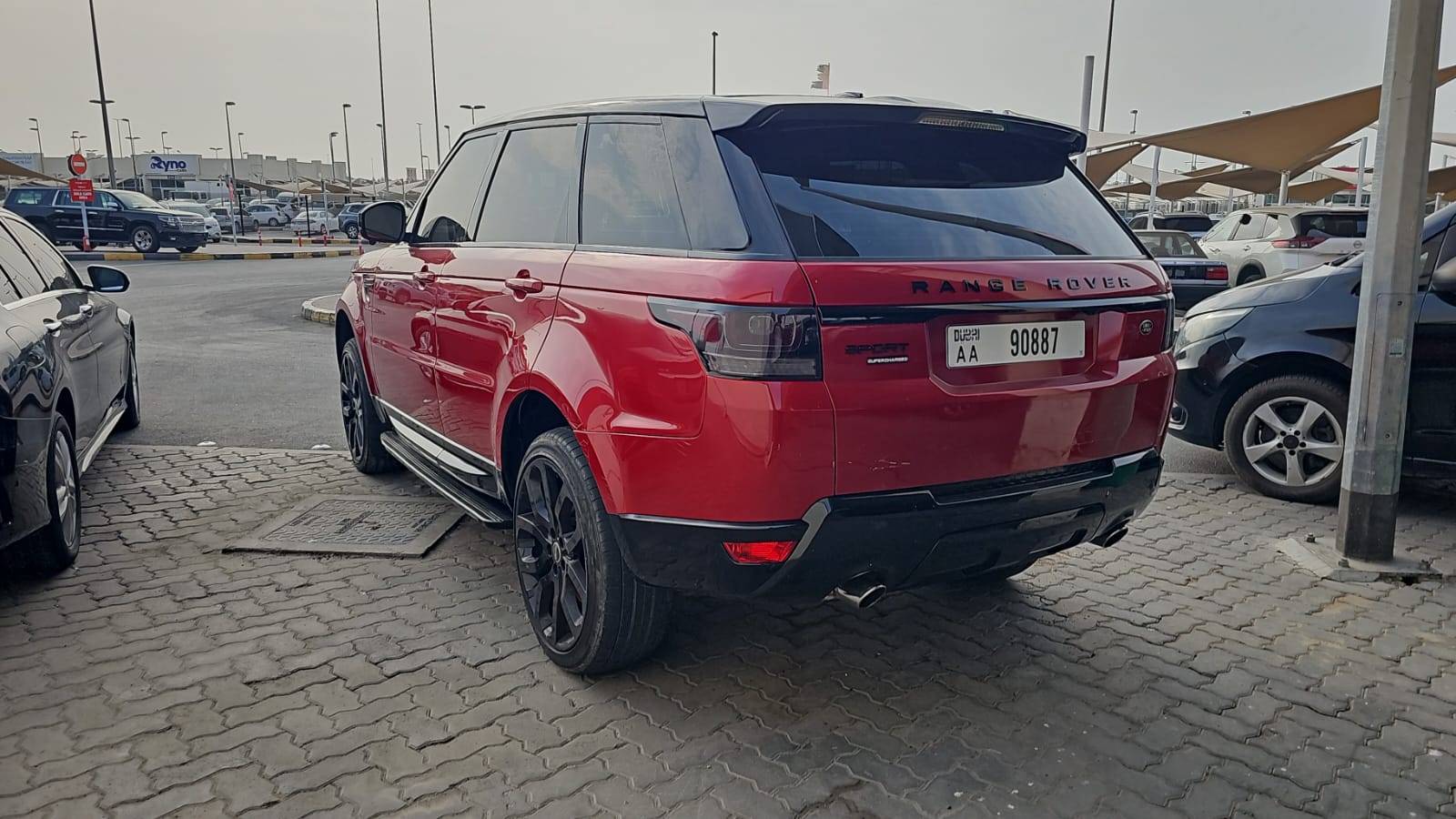 2014 LAND ROVER RANGE ROVER SPORT — 163393 KM — Lot 7EA375748 — Souq - Marhaba Auctions Used Cars - Image 7