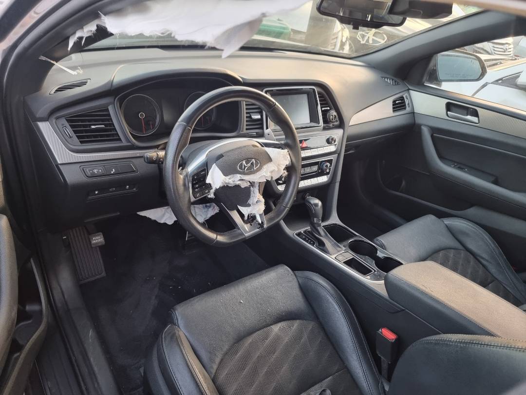 HYUNDAI SONATA SPORT 2018 - Marhaba Auction Used Cars - Image 6