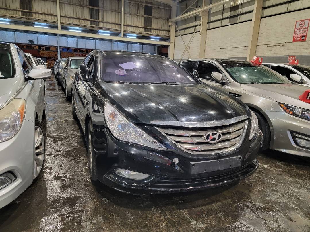 HYUNDAI SONATA 2011 - Marhaba Auction Used Cars - Image 4